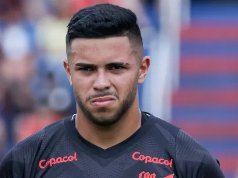 Odair tira culpa de Mycael em derrota do Athletico-PR contra o Goiás