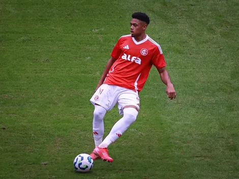 Victor Gabriel fala sobre triunfo do Internacional e vaga na lateral-esquerda