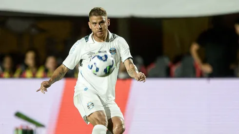Cuéllar tem tido rendimento abaixo do esperado no Grêmio. Foto: Jhony Pinho/AGIF