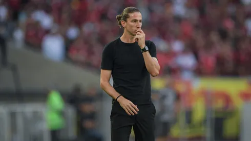 Filipe Luis tecnico do Flamengo durante partida contra o Sao Paulo no estadio Maracana pelo campeonato Brasileiro A 2025. Foto: Thiago Ribeiro/AGIF