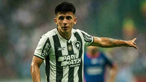 Almada durante confronto entre Botafogo x Bahia no Brasileirão 2024.
