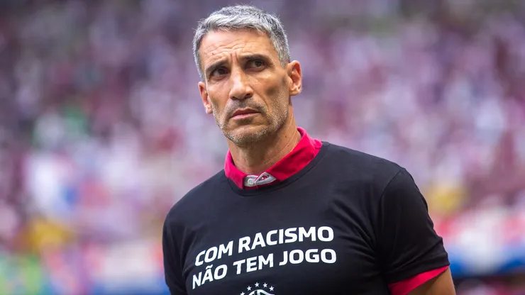 Vojvoda tecnico do Fortaleza durante partida contra o Vasco no estadio Arena Castelao pelo campeonato BRASILEIRO A 2023.
