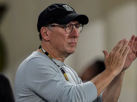 John Textor define novo empréstimo de Diego Hernández após volta ao Botafogo