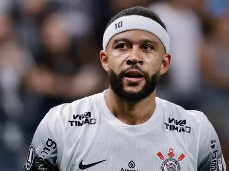 Gaviões cobra elenco do Corinthians no CT e exige decisão de Memphis