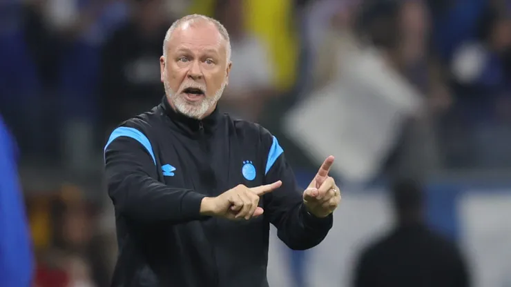Mano Menezes tenta levar o Grêmio à classificação. Foto: Gilson Lobo/AGIF