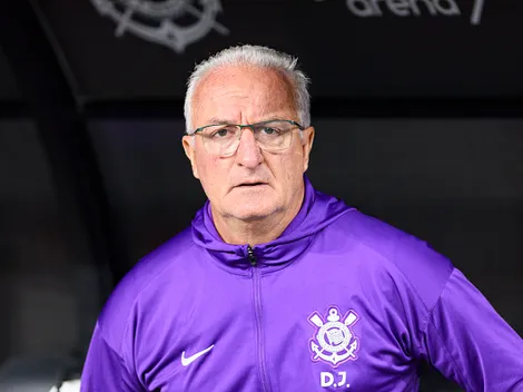 Dorival Júnior é avisado que vinda de reforços ao Corinthians é 'brecada' pela crise