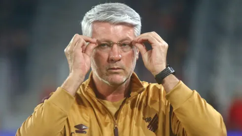 Odair Hellmann tecnico do Athletico-PR durante partida contra o Goias no estadio Arena da Baixada pelo campeonato Brasileiro B 2025. Foto: Gabriel Machado/AGIF