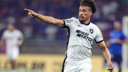 Adryelson, zagueiro campeão da Libertadores com o Botafogo