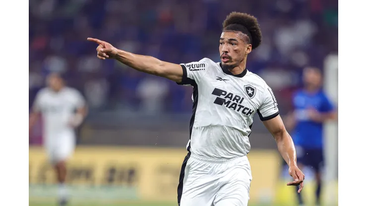 Adryelson, zagueiro campeão da Libertadores com o Botafogo