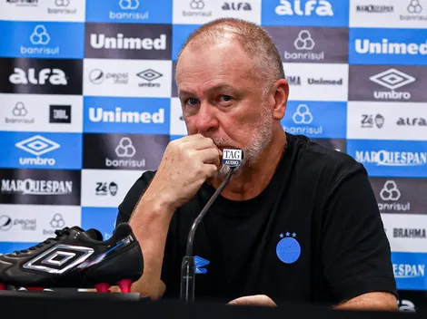 Possível lesão de jogador traz preocupação ao técnico Mano Menezes