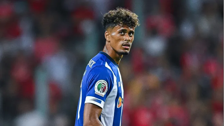 AVEIRO, PORTUGAL - AUGUST 9: Goncalo Borges of FC Porto reacts during the Supercopa de Portugal Final match between SL Benfica v FC Porto at Estadio Municipal de Aveiro on August 9, 2023 in Aveiro, Portugal. (Photo by Octavio Passos/Getty Images)