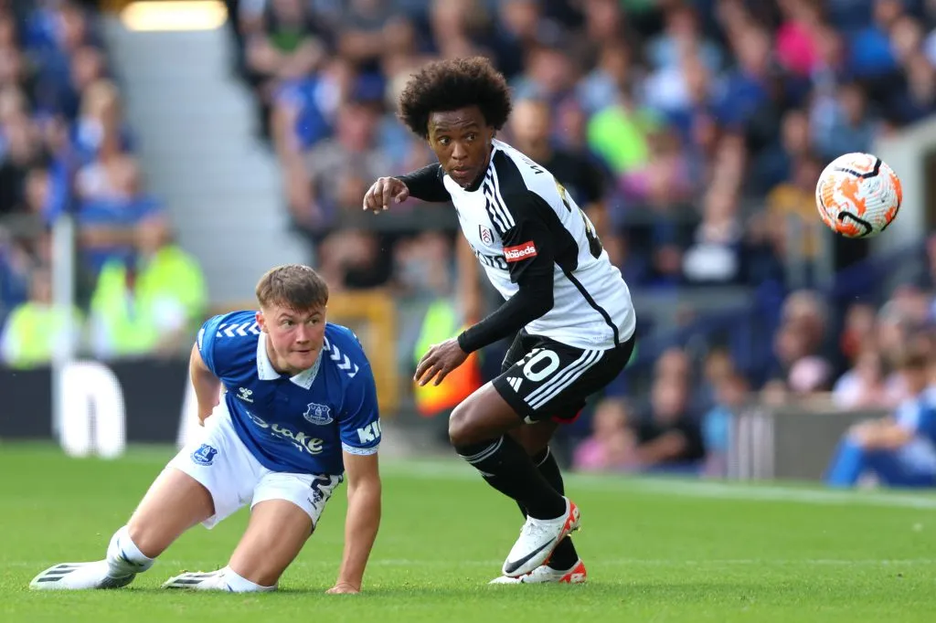 Willian em ação pelo Fulham. (Foto: Nathan Stirk/Getty Images)