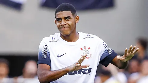 Gui Negão durante confronto contra o Grêmio na Copinha 2025.