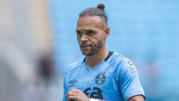Braithwaite é um dos atletas do Grêmio com dois cartões amarelos. Foto: Liamara Polli/AGIF