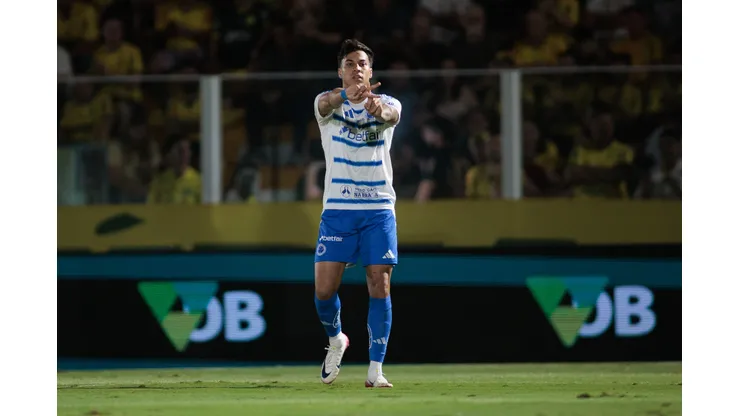 SP - MIRASSOL - 18/08/2025 - BRASILEIRO A 2025, MIRASSOL X CRUZEIRO - Kaio Jorge jogador do Cruzeiro comemora seu gol durante partida contra o Mirassol no estadio Jose Maria de Campos Maia pelo campeonato Brasileiro A 2025. Foto: Vinicius Silva/AGIF