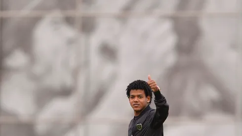 SAO PAULO – SP – 25/06/2015 – TREINO DO CORINTHIANS – Romarinho durante visita ao treino do Corinthians no CT Joaquim Grava. Foto: Mauro Horita/AGIF