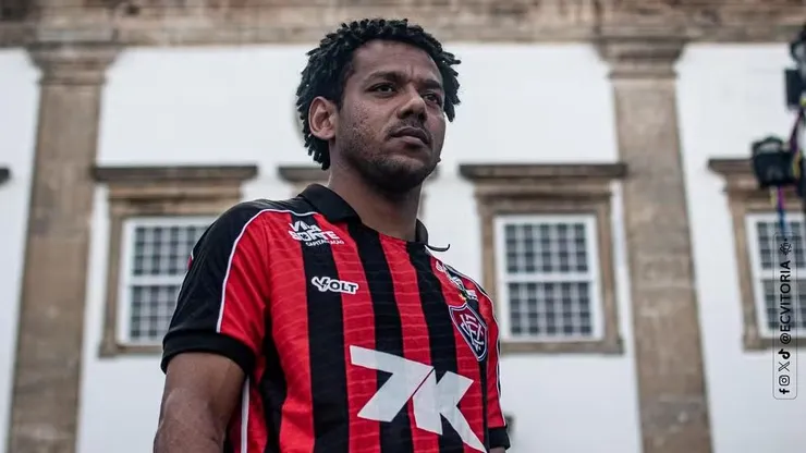 Romarinho durante apresentação no Vitória. Foto: Victor Ferreira / EC Vitória