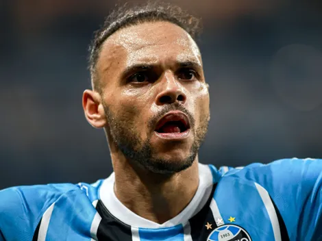 Braithwaite volta ao Grêmio, mas tem atuação fraca e torcida desaprova