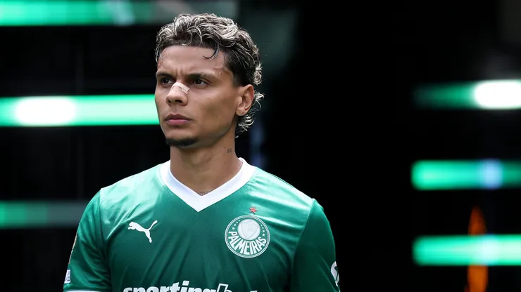 Richard Ríos em partida pelo Palmeiras. (Photo by Francois Nel/Getty Images)