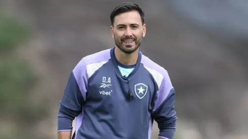 Davide Ancelotti em treino do Botafogo (Foto: Vítor Silva/Botafogo)