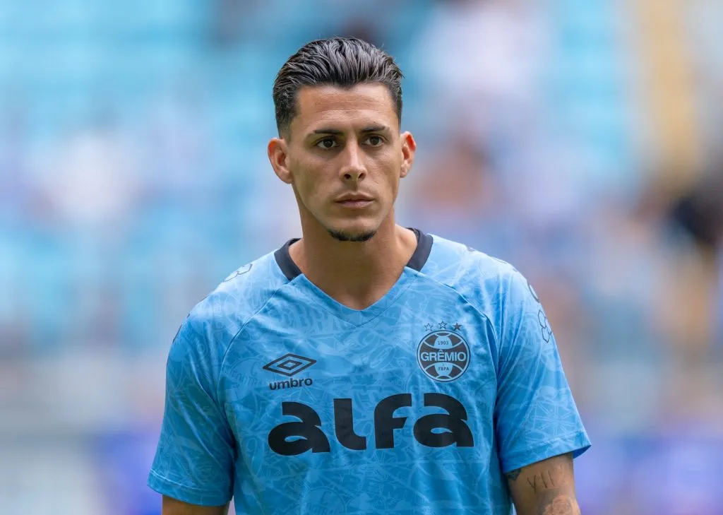 Mano Menezes gostou da atuação de Pavón contra o Vasco. Foto: Liamara Polli/AGIF
