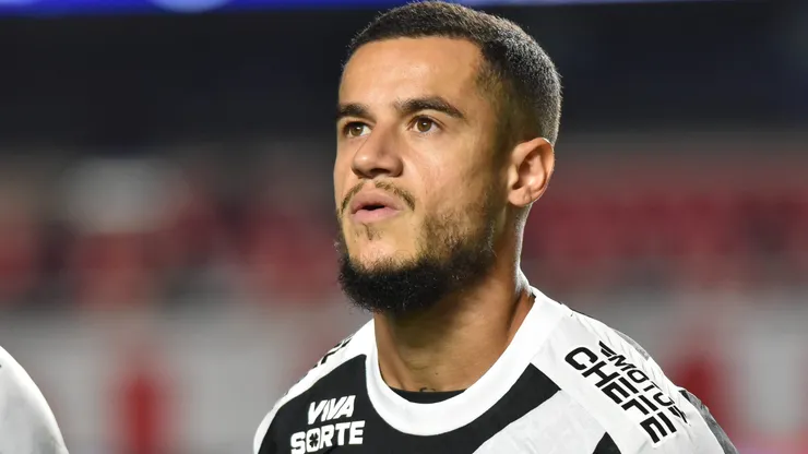 SP - SAO PAULO - 12/06/2025 - BRASILEIRO A 2025, SAO PAULO X VASCO - Philippe Coutinho jogador do Vasco, durante partida contra o Sao Paulo no estadio do Morumbis, pelo Campeonato Brasileiro A 2025. Foto: Jota Erre/AGIF