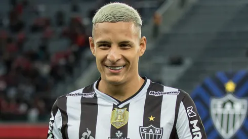 Guilherme Arana em partida pelo Atlético-MG. Foto: Robson Mafra/AGIF