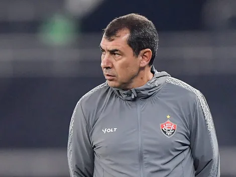 Vitória de Fábio Carille surpreende o Bragantino no Brasileirão