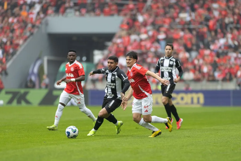 Jogadores do Internacional e Ceara no estadio Beira-Rio pelo campeonato Brasileiro A 2025. Foto: Cristiano Junior/AGIF
