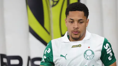 MG – BELO HORIZONTE – 01/06/2025 – BRASILEIRO A 2025, CRUZEIRO X PALMEIRAS – Vitor Roque jogador do Palmeiras durante partida contra o Cruzeiro no estadio Mineirao pelo campeonato Brasileiro A 2025. Foto: Gilson Lobo/AGIF