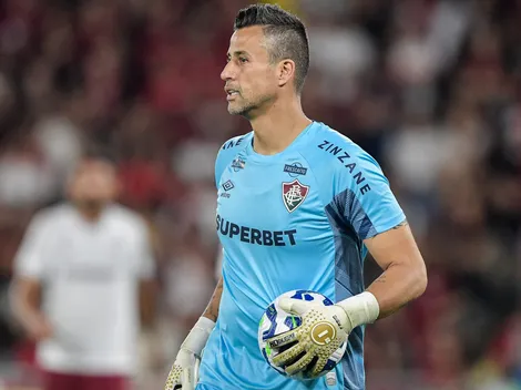 Fluminense só se defende no segundo tempo e perde para o Flamengo