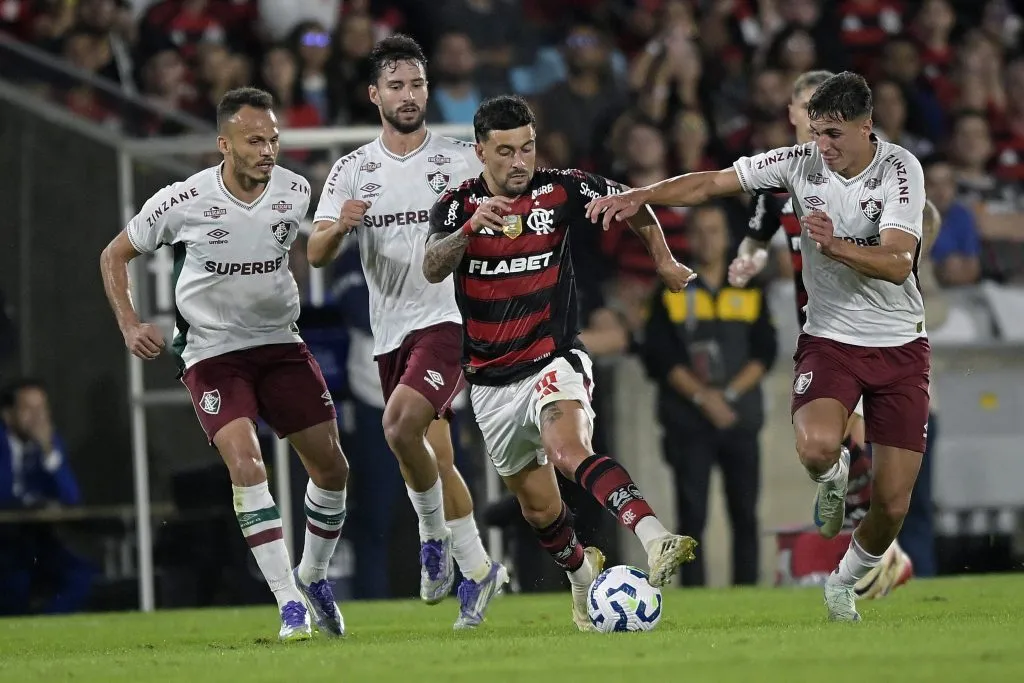 Arrascaeta jogador do Flamengo durante partida contra o Fluminense no estadio Maracana pelo campeonato Brasileiro A 2025. Foto: Alexandre Loureiro/AGIF