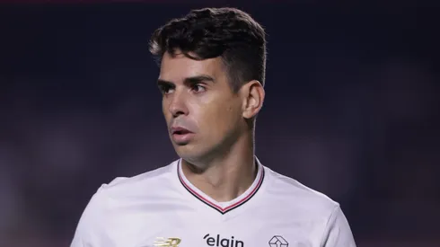 Oscar ficará de fora no São Paulo por no mínimo quatro semanas.
