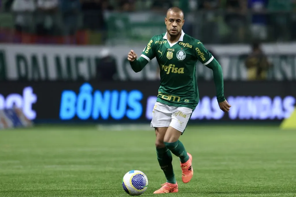 SP – SAO PAULO – 11/07/2024 – BRASILEIRO A 2024, PALMEIRAS X ATLETICO-GO – Mayke jogador do Palmeiras durante partida contra o Atletico-GO no estadio Arena Allianz Parque pelo campeonato Brasileiro A 2024. Foto: Marcello Zambrana/AGIF