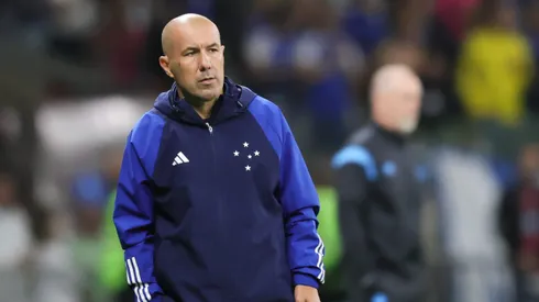 MG – BELO HORIZONTE – 13/07/2025 – BRASILEIRO A 2025, CRUZEIRO X GREMIO – Leonardo Jardim tecnico do Cruzeiro durante partida contra o Gremio no estadio Mineirao pelo campeonato Brasileiro A 2025. Foto: Gilson Lobo/AGIF