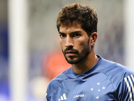 Lucas Silva viaja com o Cruzeiro e pode atuar contra o Corinthians
