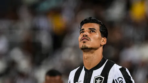 Danilo Barbosa jogador do Botafogo durante partida contra o Juventude no estádio Engenhão pelo campeonato Brasileiro A 2024. Foto: Thiago Ribeiro/AGIF