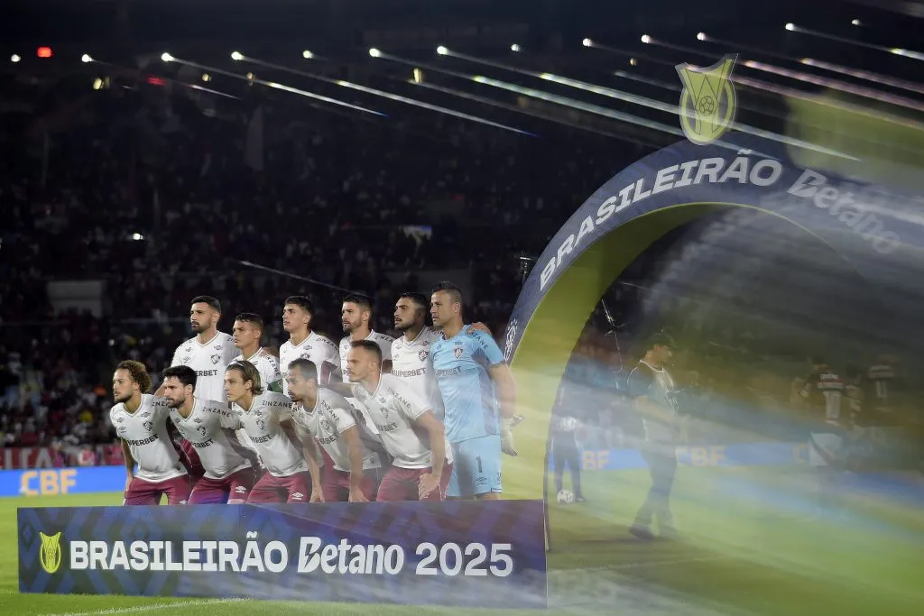 RJ – RIO DE JANEIRO – 20/07/2025 – BRASILEIRO A 2025, FLAMENGO X FLUMINENSE – Jogadores do Fluminense posam para foto antes na partida contra Flamengo no estadio Maracana pelo campeonato Brasileiro A 2025. Foto: Alexandre Loureiro/AGIF