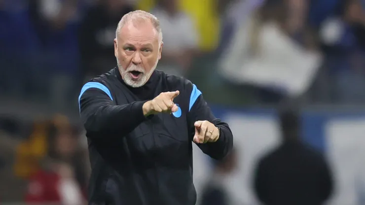Mano Menezes pretende privilegiar o sistema ofensivo do Grêmio. Foto: Gilson Lobo/AGIF