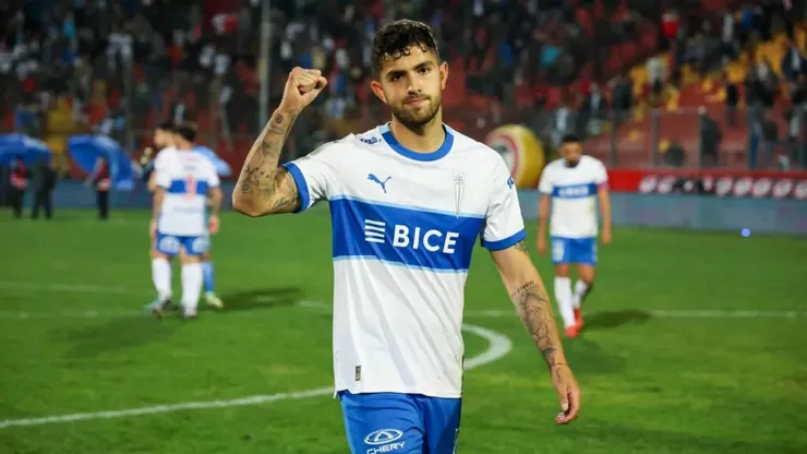 Daniel González em campo pela Católica. Foto: Divulgação/Site Oficial da Universidad Católica