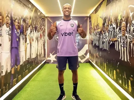 Danilo é integrado ao elenco do Botafogo e já pode estrear contra Corinthians