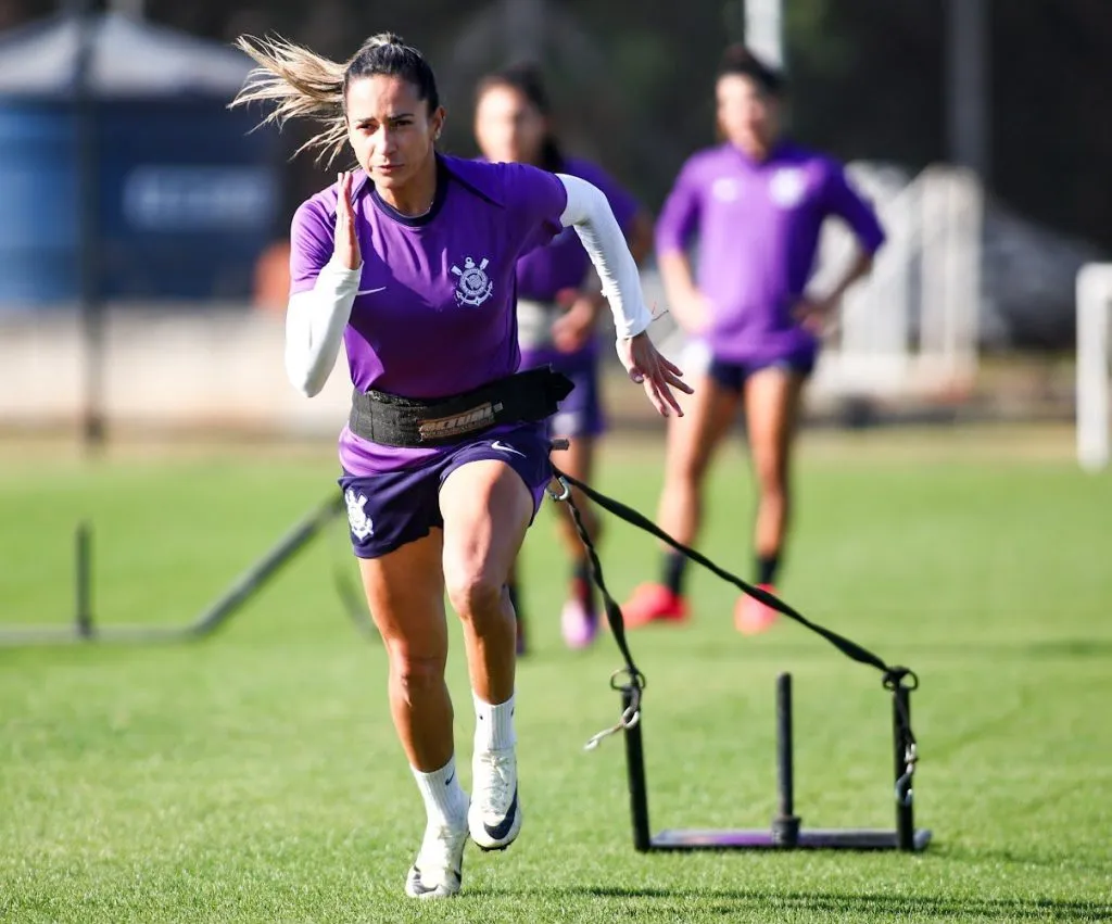 Jogadora do Corinthians durante treino da equipe (Reprodução/Rodrigo Gazzanel/Corinthians)