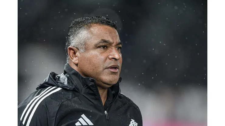 Roger Machado, técnico do Internacional