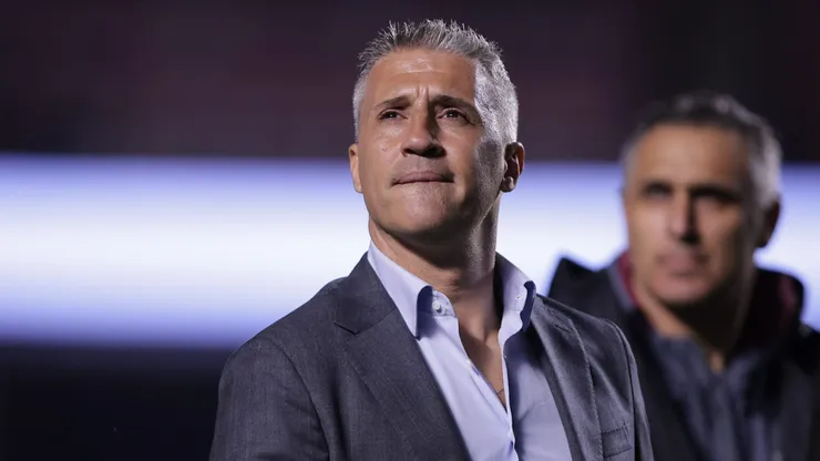 Crespo durante confronto contra o Corinthians no Campeonato Brasileiro de 2025.