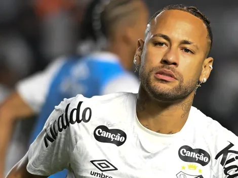 Neymar discute com torcedor após derrota do Santos para o Internacional