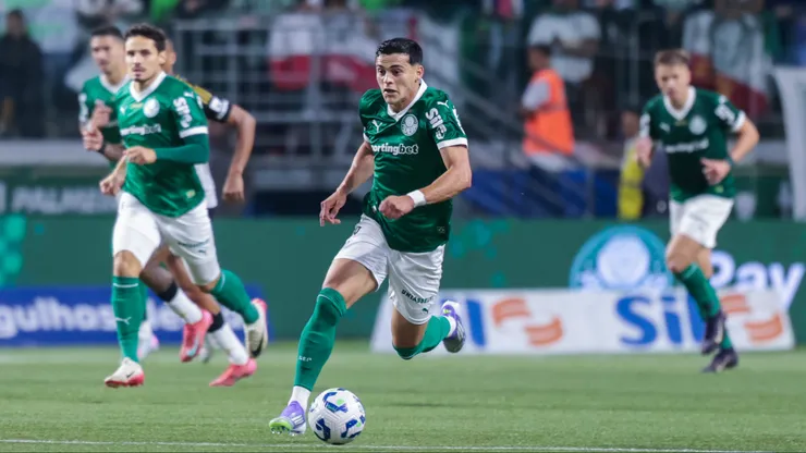 Sosa jogador do Palmeiras durante partida contra o Atletico-MG no estadio Arena Allianz Parque pelo campeonato Brasileiro A 2025.