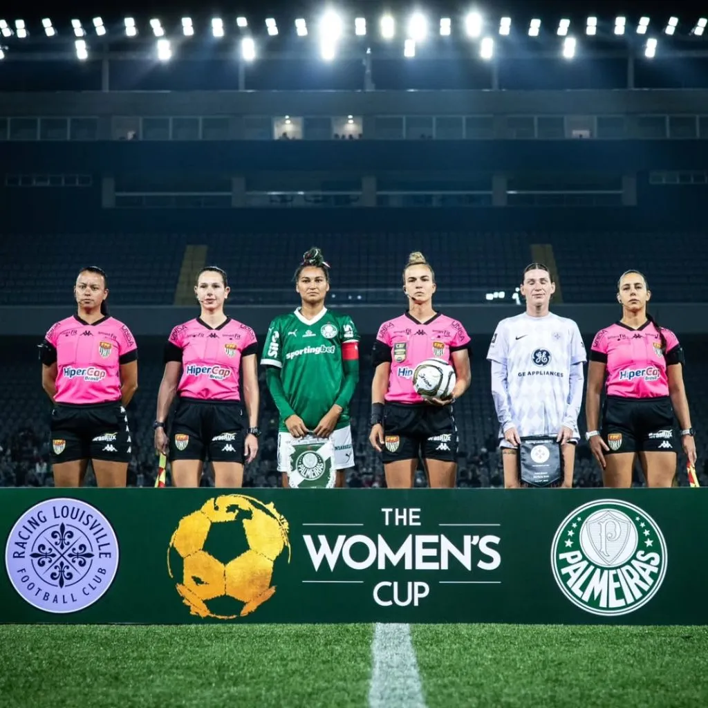 Capitãs de Palmeiras, Racing Louisville e arbitragem da partida (Reprodução/The Women’s Cup)