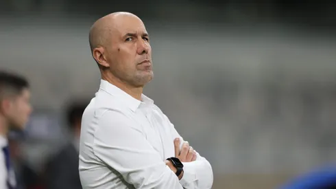 MG – BELO HORIZONTE – 09/04/2025 – COPA SUL-AMERICANA 2025, CRUZEIRO X MUSHUC RUNA – Leonardo Jardim tecnico do Cruzeiro durante partida contra o Mushuc Runa no estadio Mineirao pelo campeonato Copa Sul-americana 2025. Foto: Gilson Lobo/AGIF