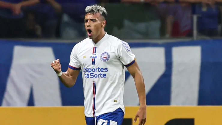 MG - BELO HORIZONTE - 18/10/2024 - BRASILEIRO A 2024, CRUZEIRO X BAHIA - Luciano Rodriguez jogador do Bahia comemora seu gol durante partida contra o Cruzeiro no estadio Mineirao pelo campeonato Brasileiro A 2024. Foto: Gilson Lobo/AGIF