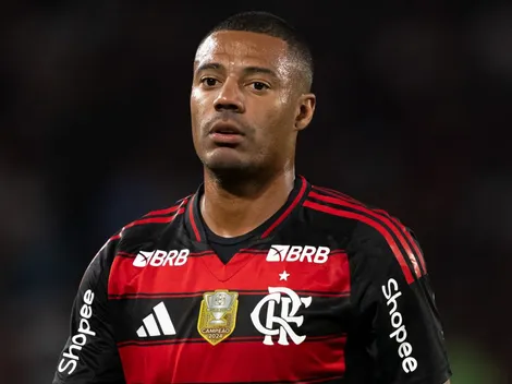 Flamengo libera De La Cruz e jogador vira desfalque contra o Atlético-MG